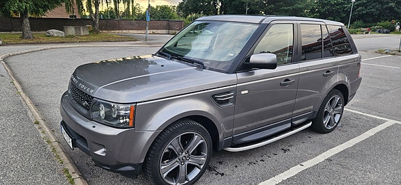 Land Rover Range Rover Sport 3 of 8