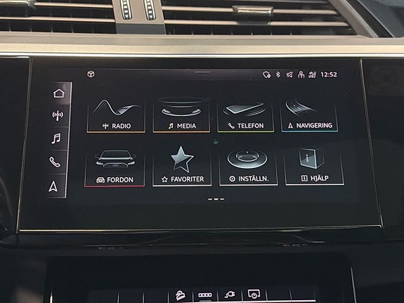 Audi e-tron 19 of 23