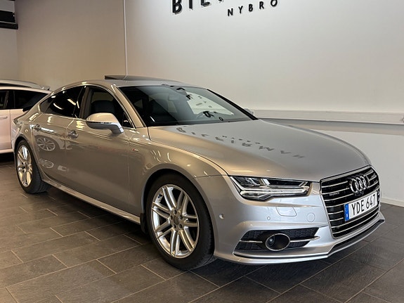 Audi A7 2 of 19