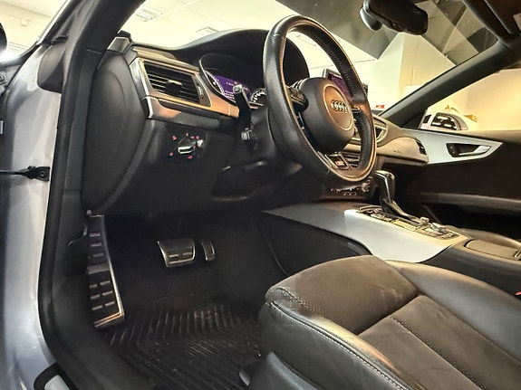 Audi A7 8 of 19