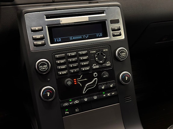 Volvo V70 21 of 27