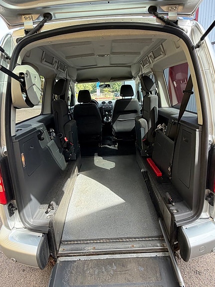 Volkswagen Caddy Maxi 5 of 11