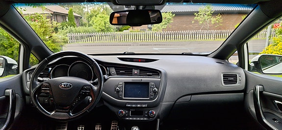 Kia Ceed 9 of 13