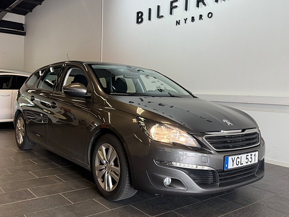 Peugeot 308 SW 2 of 12
