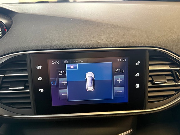 Peugeot 308 SW 9 of 12