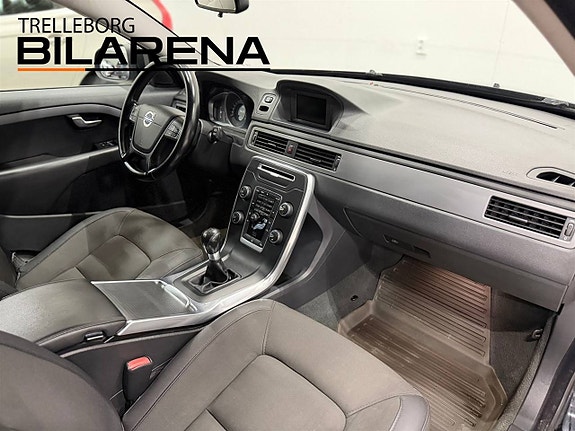 Volvo V70 12 of 22