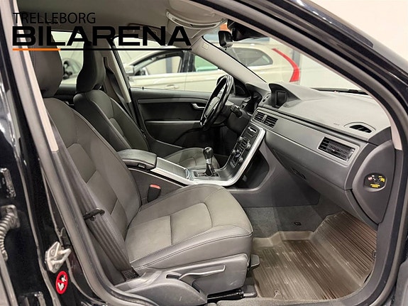 Volvo V70 13 of 22