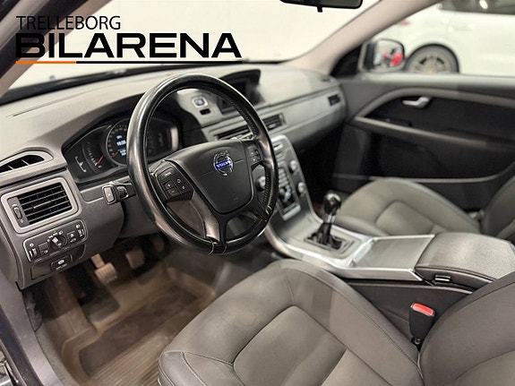 Volvo V70 10 of 22