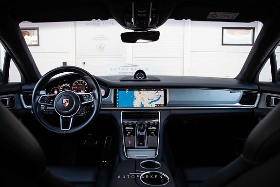 Porsche Panamera Turbo 17 of 24