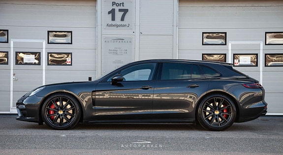 Porsche Panamera Turbo 4 of 24