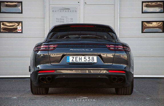 Porsche Panamera Turbo 6 of 24