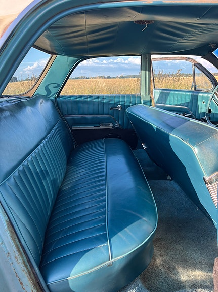Chevrolet Impala 7 of 14