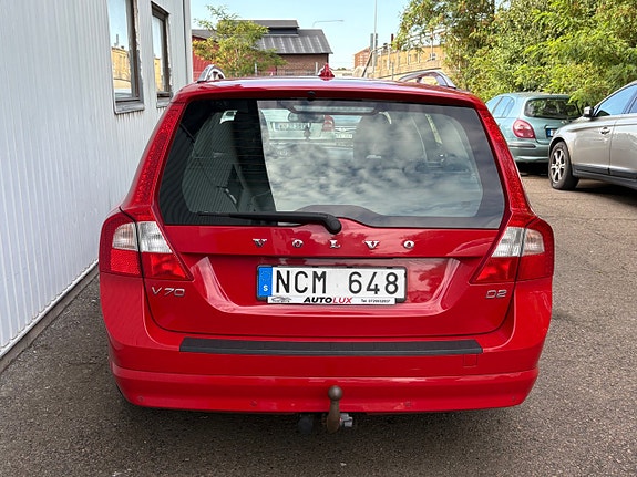 Volvo V70 7 of 17