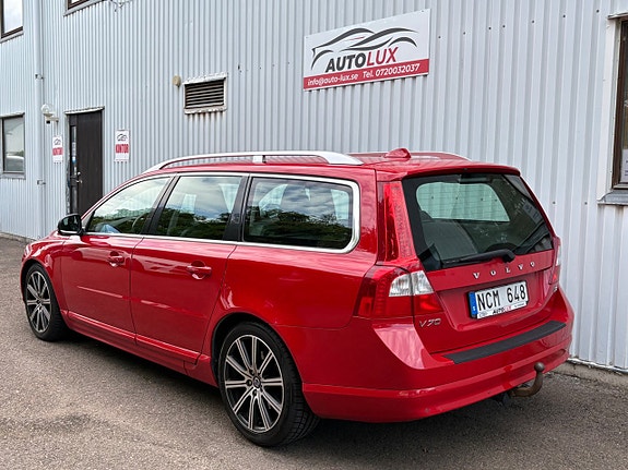 Volvo V70 8 of 17