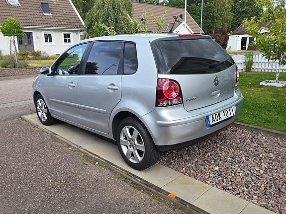 Volkswagen Polo 2 of 11