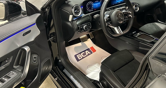 Mercedes-Benz CLA250 e 7 of 12