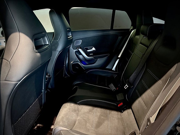 Mercedes-Benz CLA250 e 6 of 19