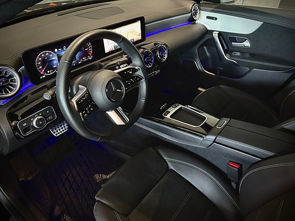 Mercedes-Benz CLA250 e 5 of 19