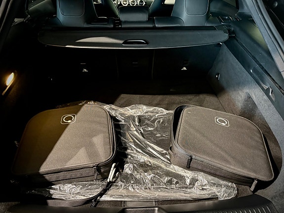 Mercedes-Benz CLA250 e 8 of 19