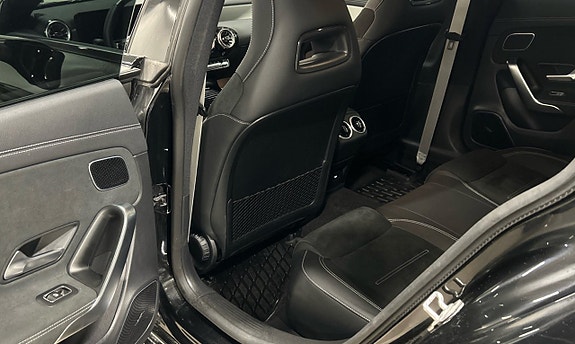 Mercedes-Benz CLA250 e 8 of 12