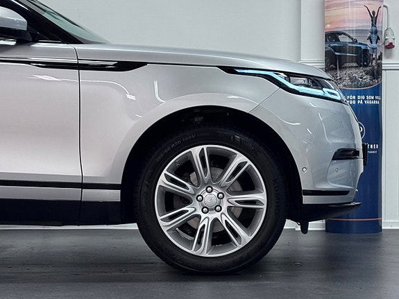 Land Rover Range Rover Velar 7 of 30