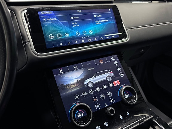 Land Rover Range Rover Velar 26 of 30