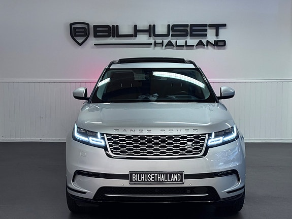 Land Rover Range Rover Velar 3 of 30