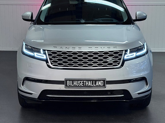 Land Rover Range Rover Velar 4 of 30