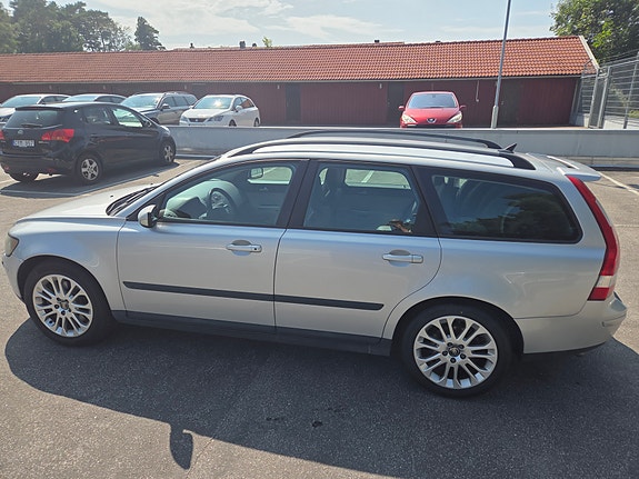 Volvo V50 6 of 15