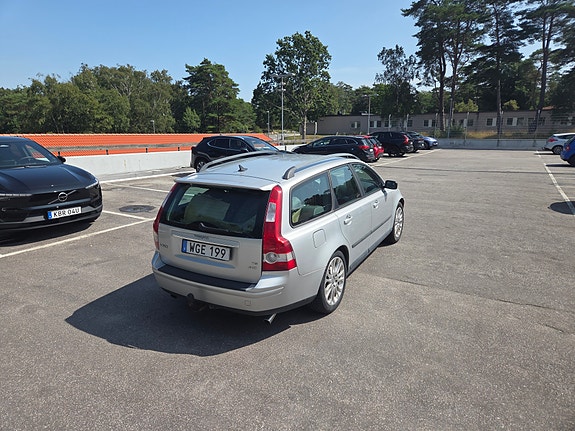 Volvo V50 4 of 15