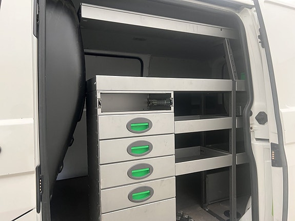 Volkswagen Transporter 15 of 30