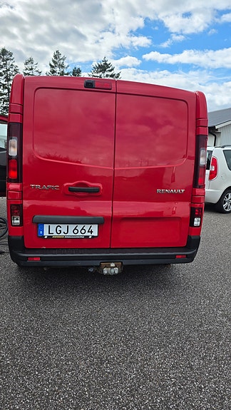 Renault Trafic 8 of 14