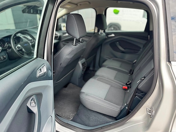 Ford C-Max 19 of 22