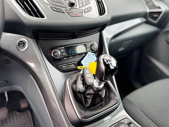Ford C-Max 17 of 22