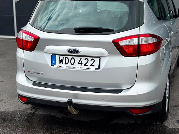 Ford C-Max 8 of 22