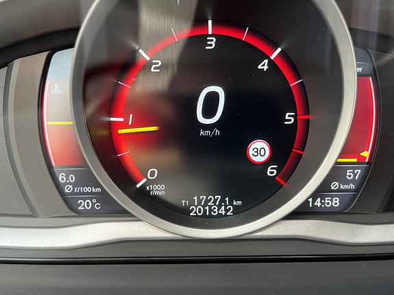 Volvo XC70 7 of 7