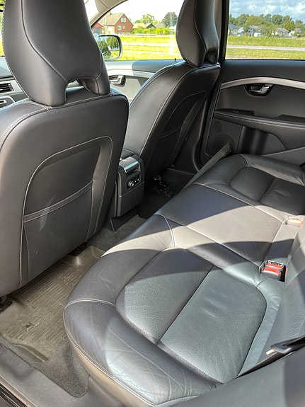 Volvo XC70 6 of 7