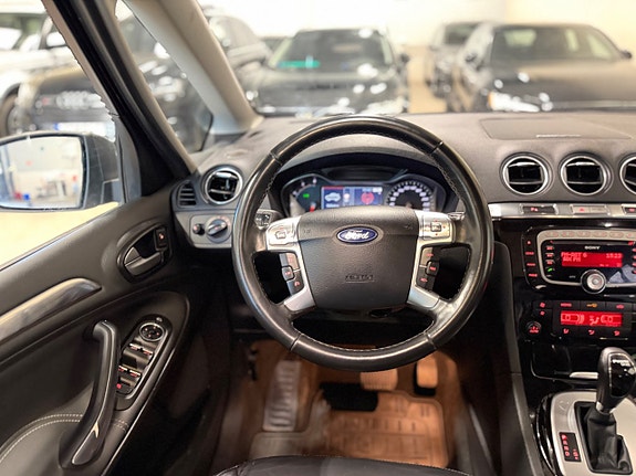 Ford S-MAX 16 of 17