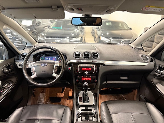 Ford S-MAX 15 of 17