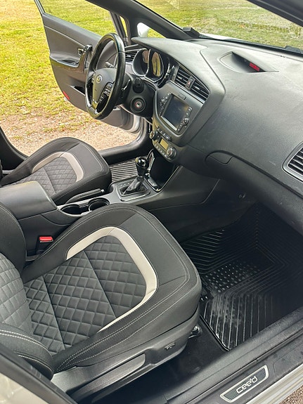 Kia Ceed 5 of 8