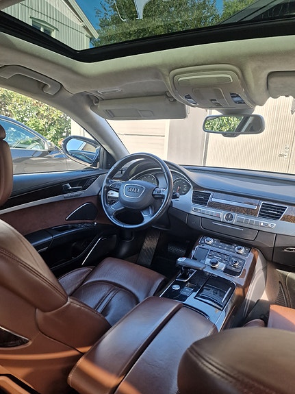 Audi A8 6 of 12