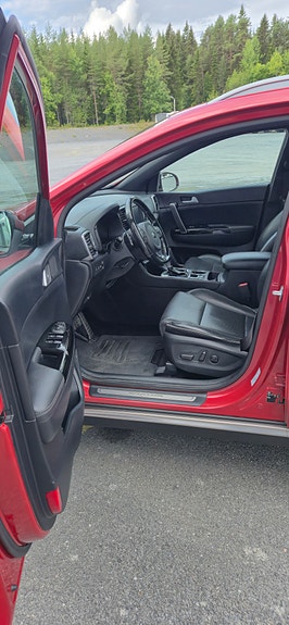 Kia Sportage 9 of 24