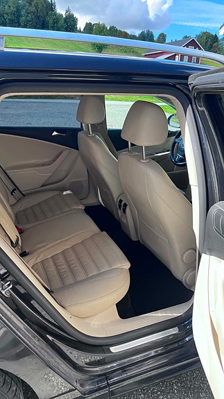 Volkswagen Passat 11 of 11
