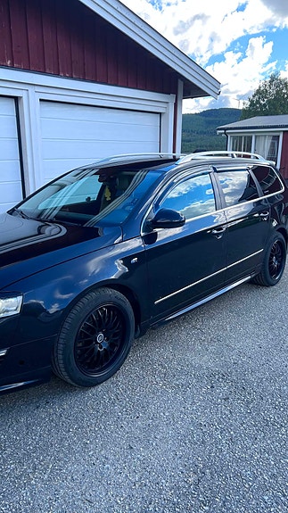 Volkswagen Passat 4 of 11