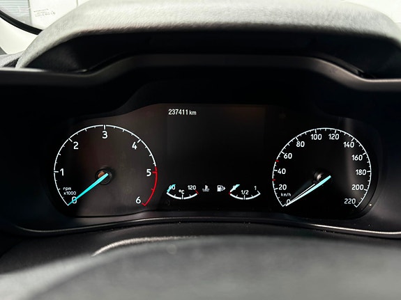 Ford Transit Connect 12 of 18