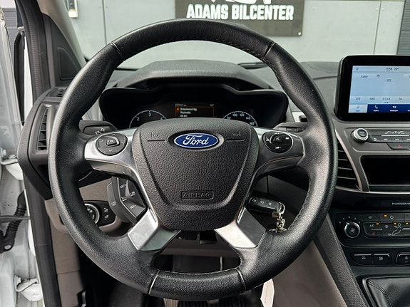 Ford Transit Connect 11 of 18