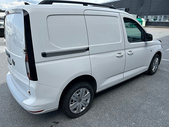 Volkswagen Caddy 2 of 6