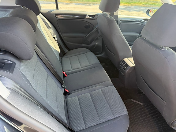Volkswagen Golf VI 5 of 7
