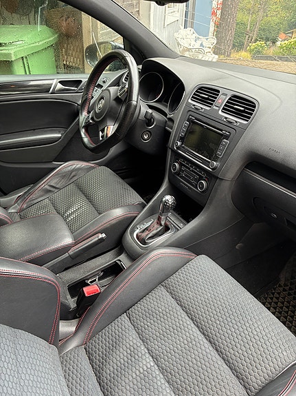 Volkswagen Golf VI 5 of 12