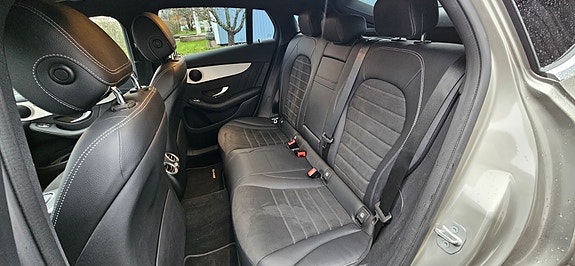 Mercedes-Benz GLC300 de 10 of 10